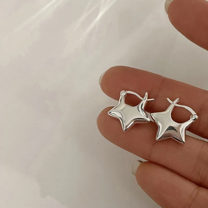 女性のための古典的な五芒星のイヤリング,ステンレス鋼の星,流 - Vintage Fashion Korea のレビューと価格