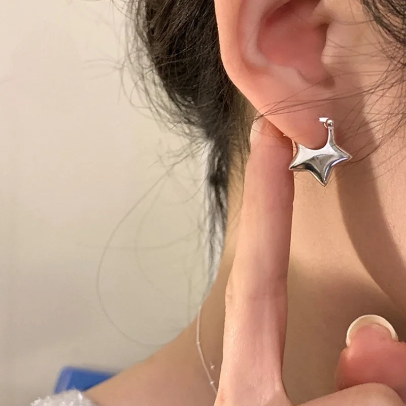 女性のための古典的な五芒星のイヤリング,ステンレス鋼の星,流 - Vintage Fashion Korea のレビューと価格